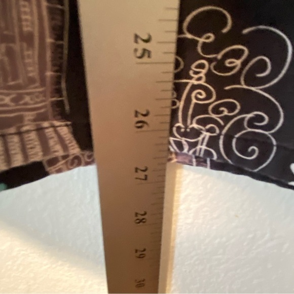 Disney Scrub‎ Top Women’s Size Large Minnie Mouse Black Pull Over Medical - Picture 7 of 11